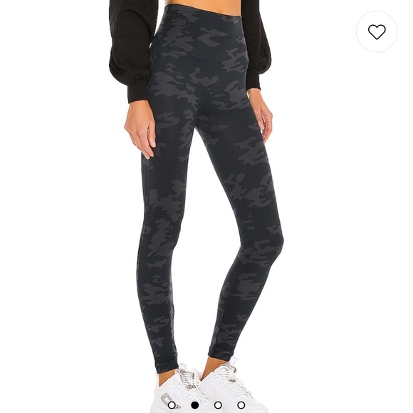 SPANX Look At Me Now Seamless Legging - Picture 8 of 9